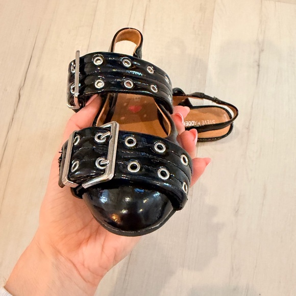 Steve Madden Black Patent Buckle Slingback Sandals - Picture 5 of 11